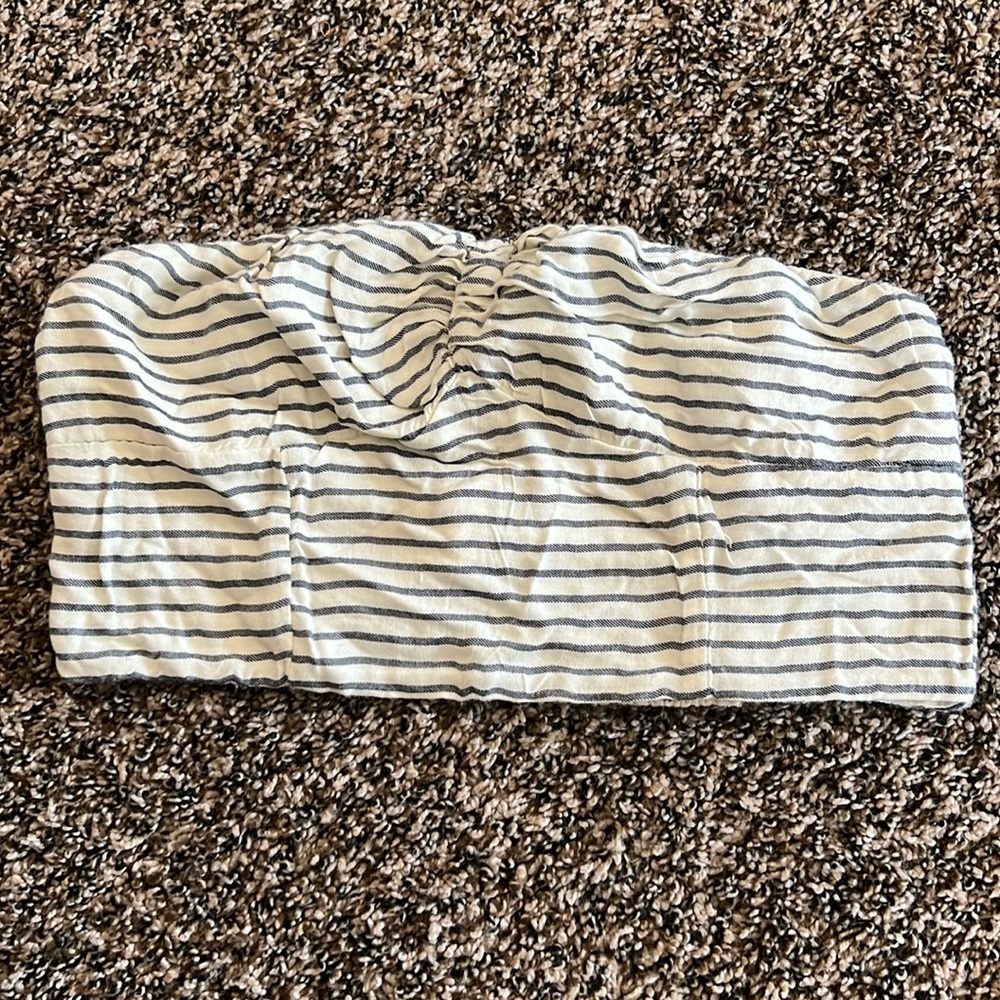 American eagle outfitters blue and cream striped crop top. Size small. With tags
